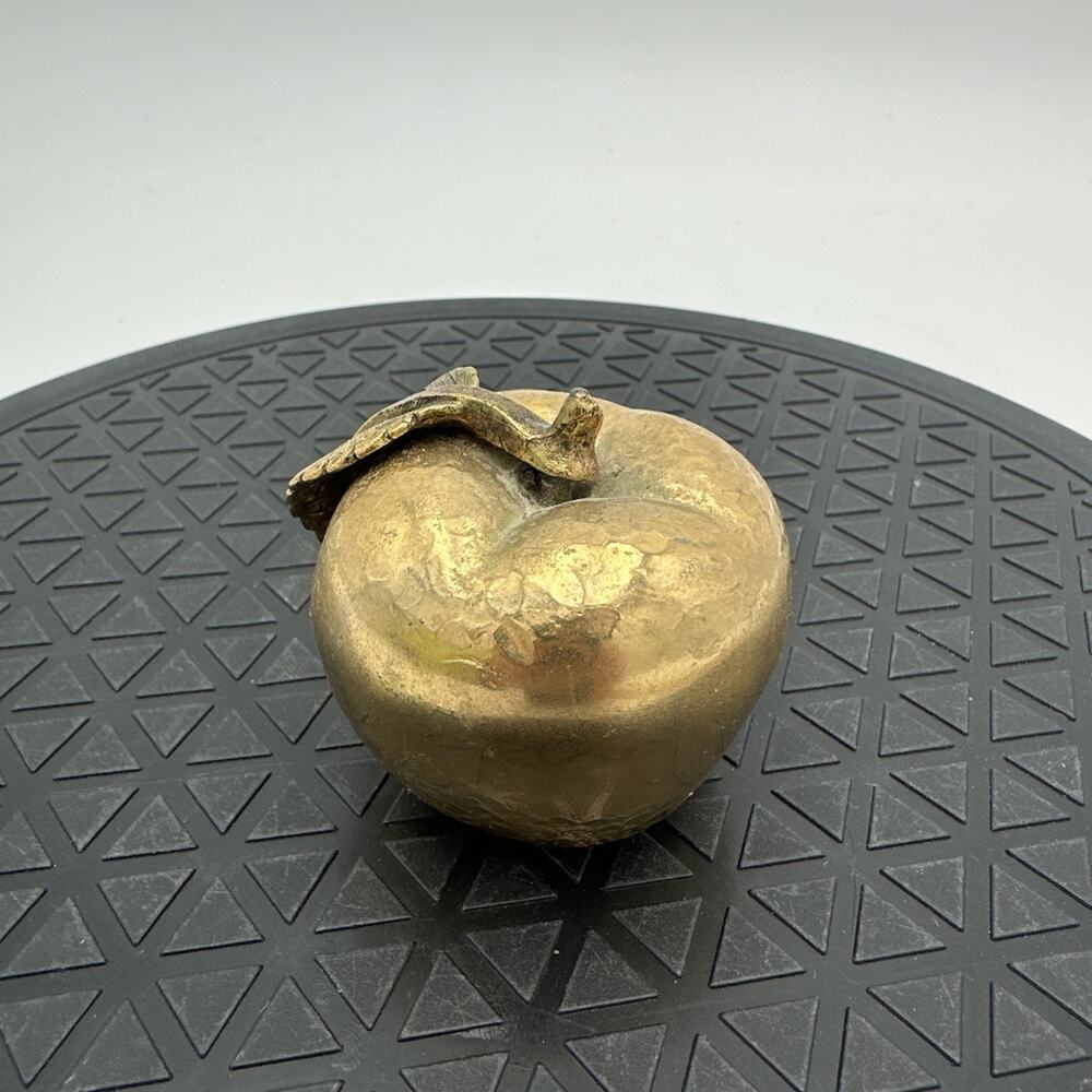 Vintage MCM Lawson Solid Brass Apple Paperweight “Apple Of My Eye” *READ